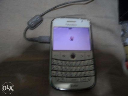 BlackBerry 900 cellphone