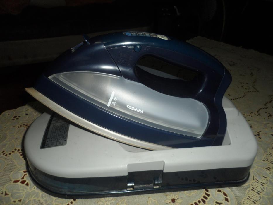 toshiba steam iron