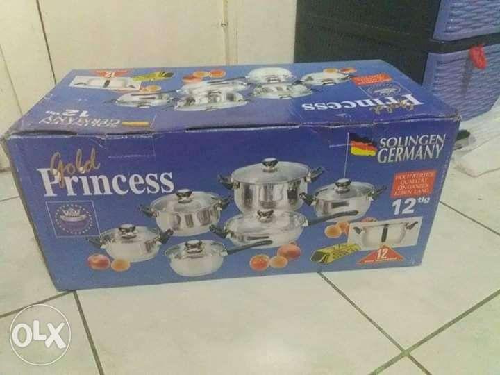 solingen princess gold stainless cookware set, Furniture & Home Living