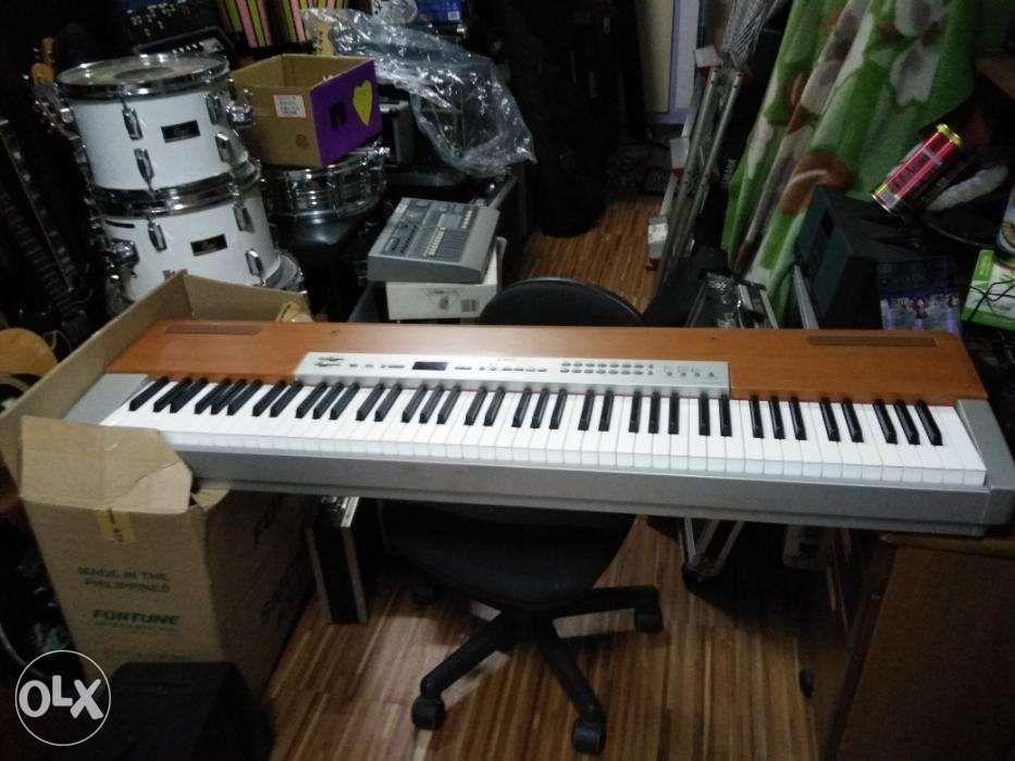 yamaha clavinova p120 portable digital electric piano not roland, Audio