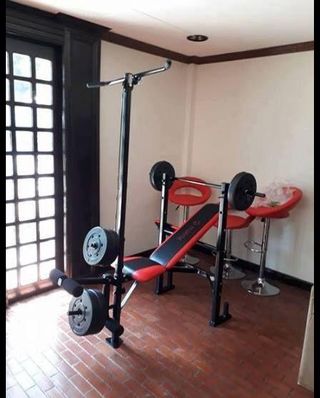 Weight bench with Plates