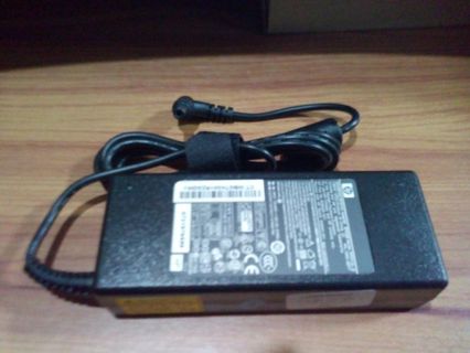 Laptop Charger for HP 19V 4.74A Black pin 90W