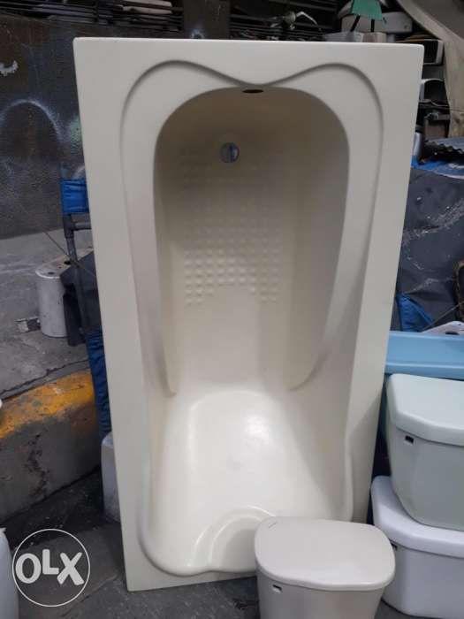 Hcg relaxing design bathtub, Furniture & Home Living, Home Improvement