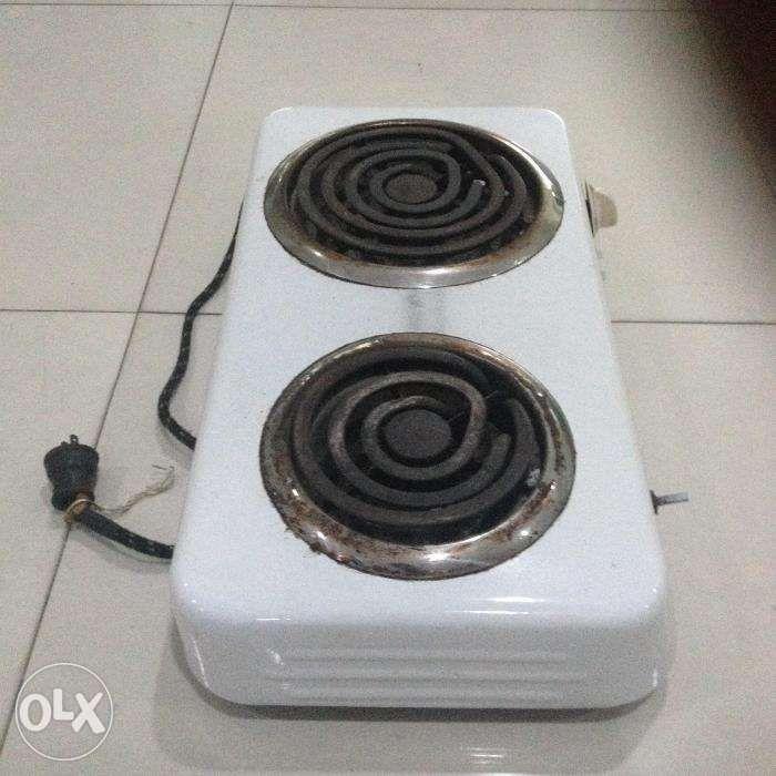 Electric and Gas Ranges 2burner (Category: Cookware & Accessories) located in Manila. Submitted by k3788 (Listing ID 238949591, Image 2). Description: Electric Stove: 600 (should be working) Caribbean 400 (should be working) Standard 500 (should be working) 3D 800 (working).
