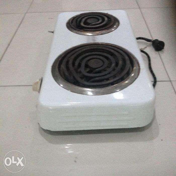 Electric and Gas Ranges 2burner (Category: Cookware & Accessories) located in Manila. Submitted by k3788 (Listing ID 238949591, Image 3). Description: Electric Stove: 600 (should be working) Caribbean 400 (should be working) Standard 500 (should be working) 3D 800 (working).