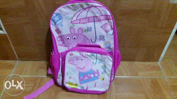 Original Heys Peppa Pig Econo Backpack with Lunch Bag Kit (Category: Backpacks) located in Bay. Submitted by chinggayalltoyscorner (Listing ID 238981047, Image 2). Description: Bought from Canada Plus Shipping Description & Features • PVC and polyester • Backpack size: 15’’ x 11’’ x 3’’ • Lunch bag size: 7’’ x 8’’ x 2.5".