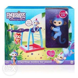 ORIGINAL  Fingerlings bar Playground with Liv The Baby Monkey Playset