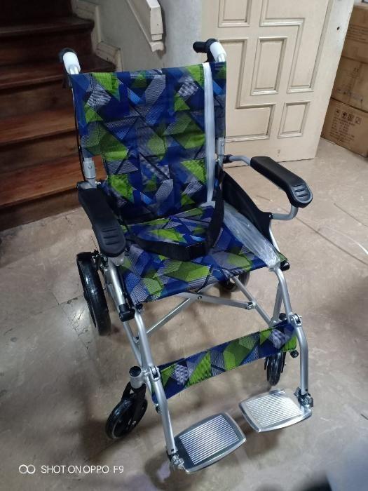 Procare Aluminum Wheelchair with 12 Wheels, Health & Nutrition