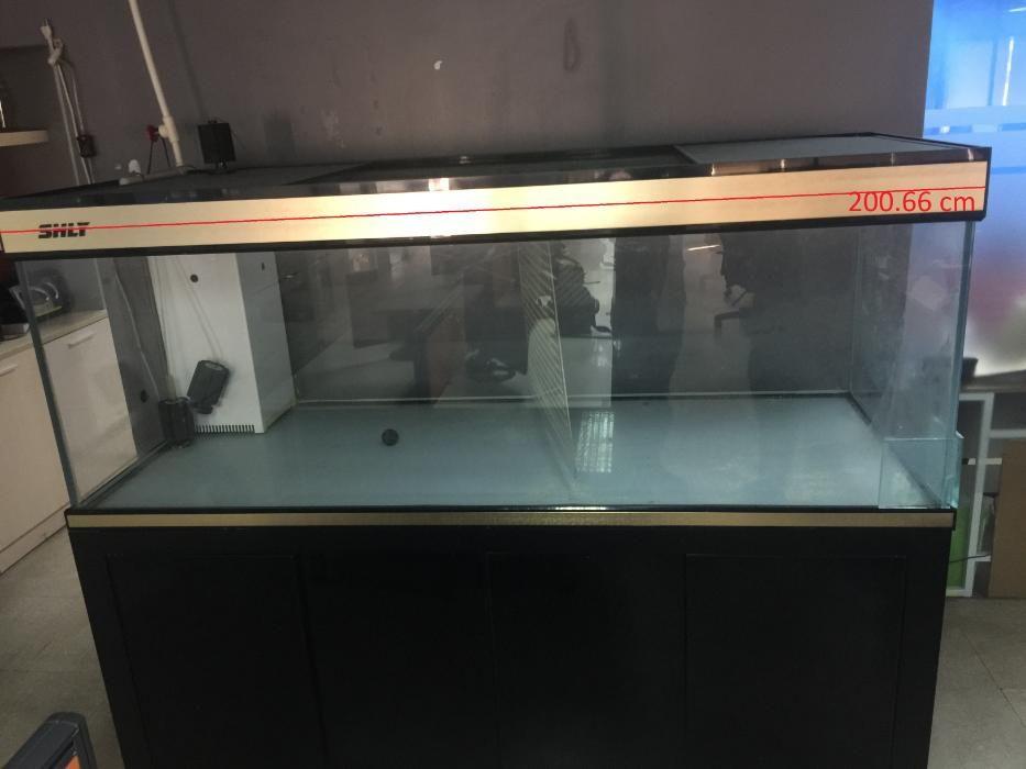 second hand aquarium, Pet Supplies, Homes  Other Pet Accessories on  Carousell