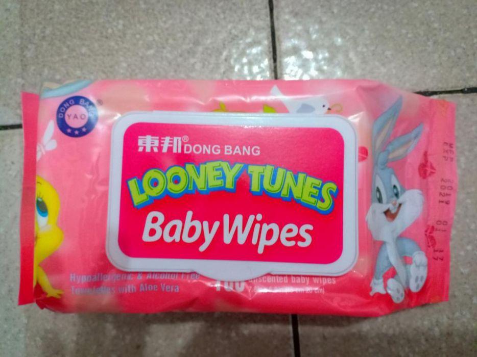 looney tunes baby wipes