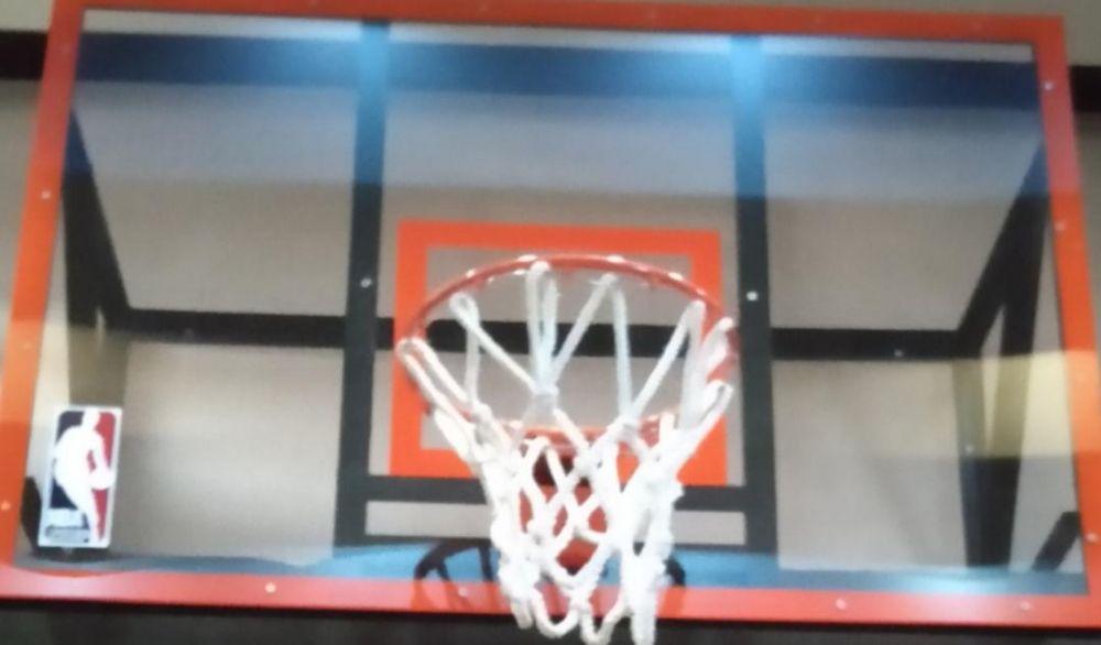 standard size fiberglass basketball board, Sports Equipment, Sports