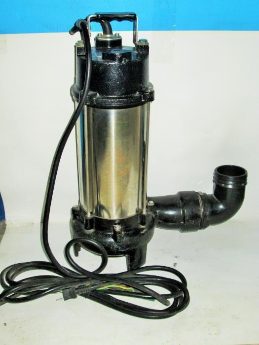 Hoover Submersible Pump, Commercial & Industrial, Construction Tools 