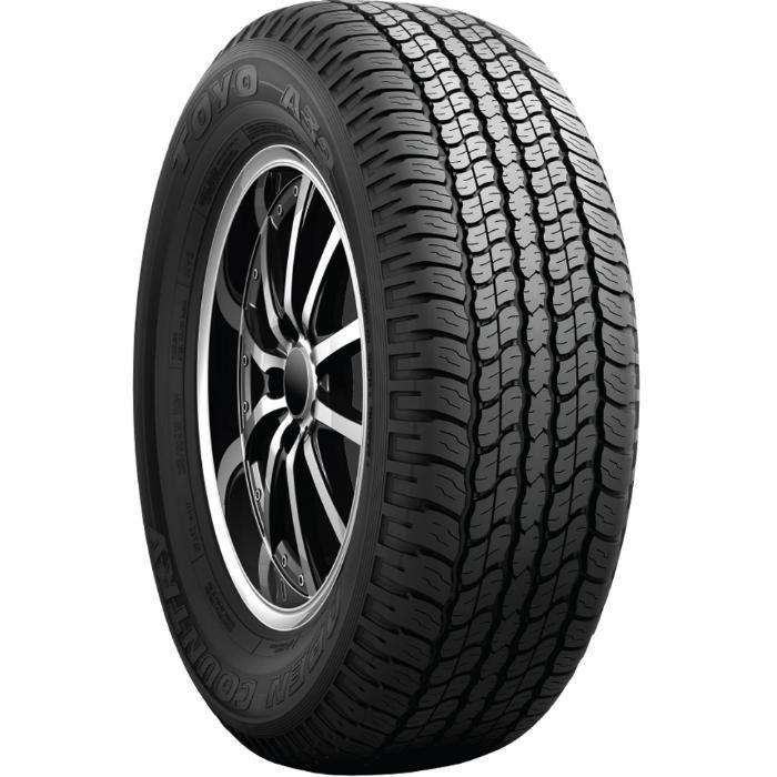 265 60 R 18 Toyo Tires Open Country A32, Car Parts & Accessories, Mags 