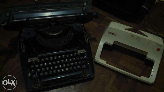 Olympia Manual Typewriter
