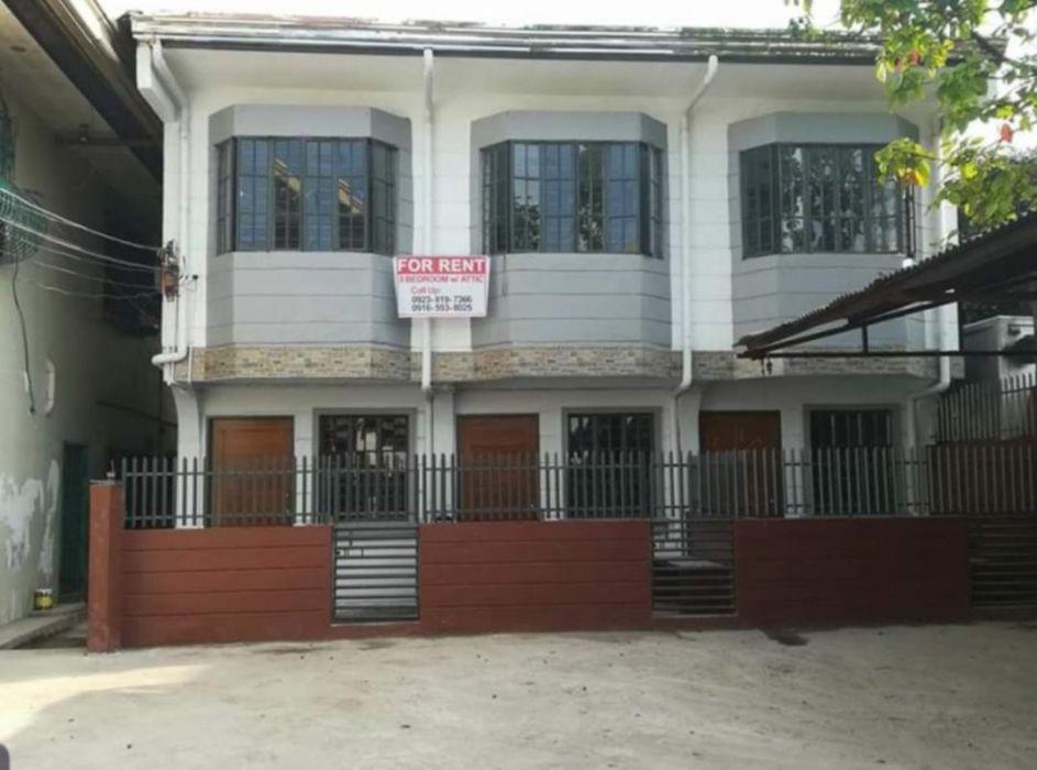 Apartment for Rent in Karuhatan Valenzuela 3 Bedrooms with parking