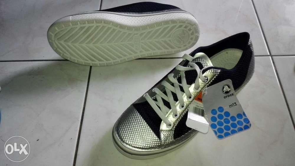 Original Crocs Crocsweld Hover size 13 Mens sneaker shoes (Category: Sneakers) located in Manila. Submitted by olx_ph (Listing ID 239176631, Image 3). Description: Size 13. Color Nautical Navy/Silver. Last pair. Only color available. Complete with box.Brand new. Usual meeting place, KFC Buendia-Taft, usually from 4pm-6pm. Original price Php4,250 (as seen on tag). Now Php1,997 only! For orders, pls confirm one day in advance. Pls include your name