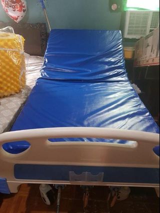 3-crank hospital bed