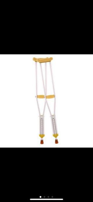Crutches saklay