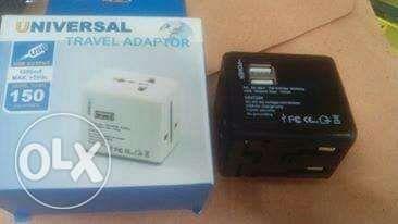 Universal Travel Adaptor Dual Usb