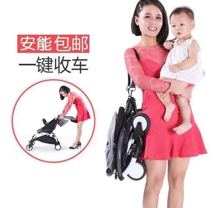 portable travel stroller (Category: Strollers) located in Manila. Submitted by mytinytreasure (Listing ID 239198011, Image 2). Description: a new travel buddy stroller portable stroller easy to carry safe for newborn up to 48kilos weight of child. stroller weight 5.8kilos only extended canopy 5 point harness removable bumper guard with bottle holder at side swivel wheels and safety lock with black bag removable shoulder strap color avail only GRA