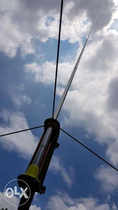 27Mhz CB base antenna Ham Radio (Category: Portable Music Players) located in Cebu City. Submitted by delta.wan (Listing ID 239211132, Image 3). Description: 27 Mhz High gain base Antenna. CB base antenna. Wide band. LOW swr..