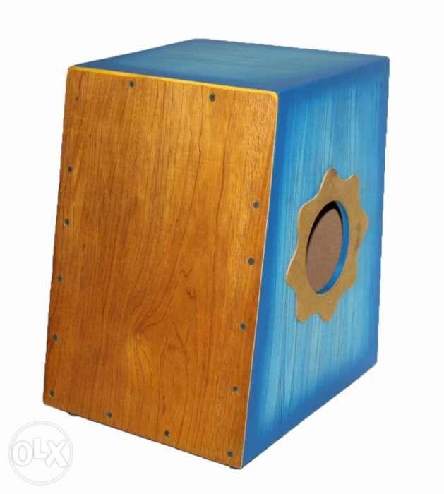 kessler cajon beatbox with pick up, Hobbies & Toys, Music & Media, CDs