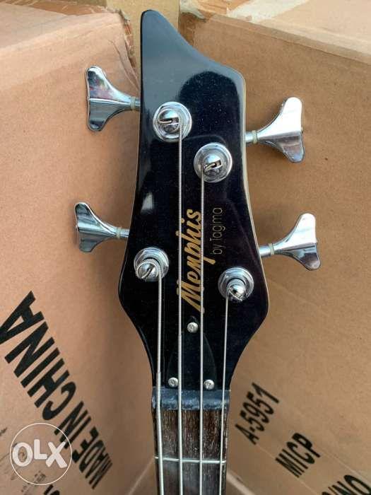 Memphis Electric 4 String Bass Guitar, Hobbies & Toys, Music & Media