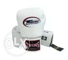 Twins Special Boxing Gloves 16oz White