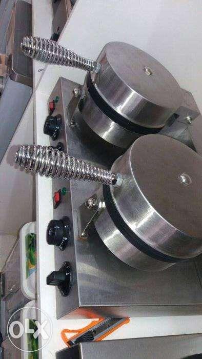 Pancake Waffle Maker Double (Category: Bakeware) located in Manila. Submitted by joeyroque09 (Listing ID 239253497, Image 3). Description: 09177110098 for inquiries https://www.facebook.com/takezo.industrial Our Website: takezoindustrialsupply.com https://takezoindustrialsupply.storehub.me/ Pancake Waffle Maker ( Double) Model Name: FY - 2 Double Plate Power: 2.4kW olts: 220V 50Hz Net Weight: 15kg Dimension: 50 x 38 x 30cm For order/inquiry pleas