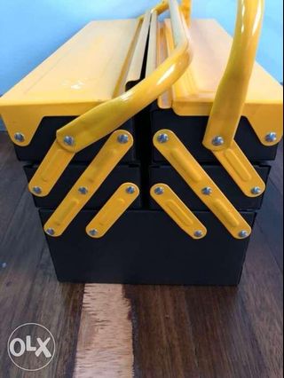 Multi drawer toolbox