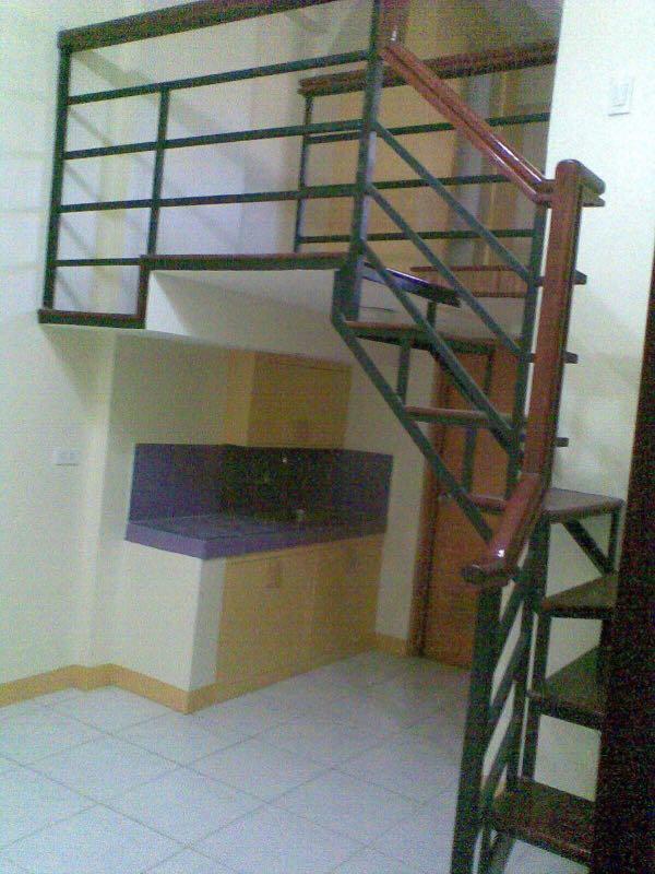 2 bedroom apartment (loft type) for rent in east rembo, makati