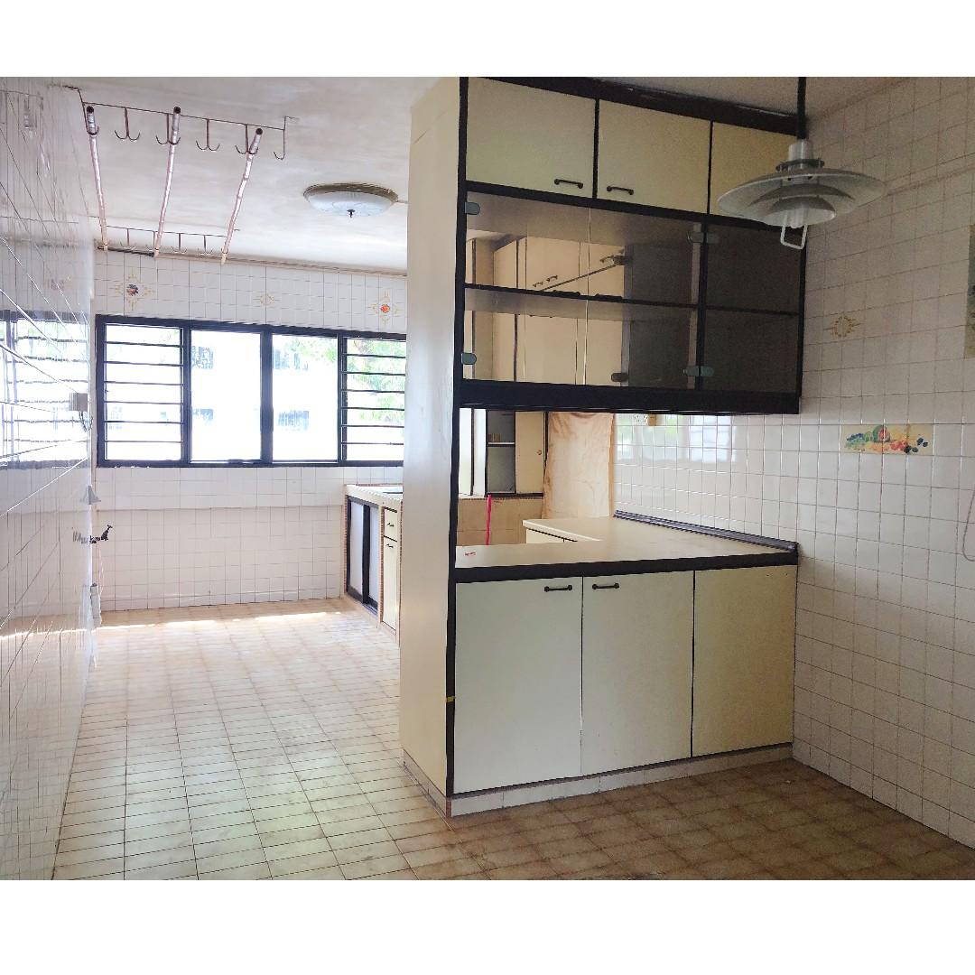 2 Mins To Tampines West Mrt Safra Clubhouse Market Food Center