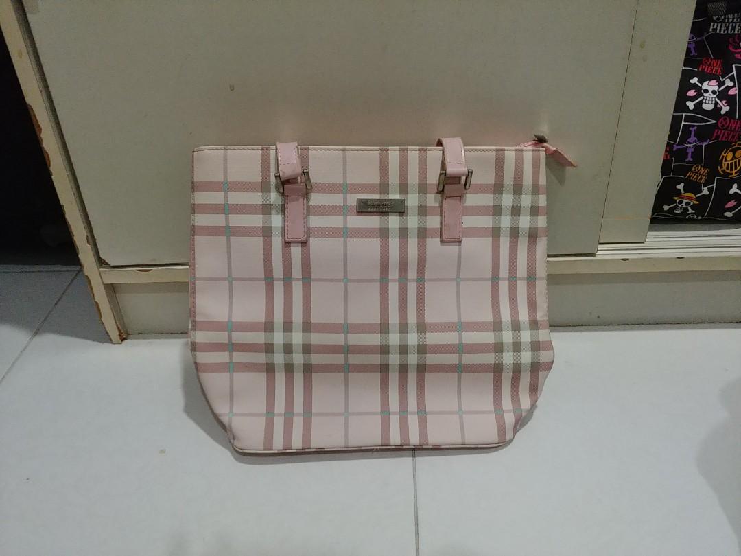 Burberry Blue Label vintage pink, Women's Fashion, Bags & Wallets, Shoulder  Bags on Carousell