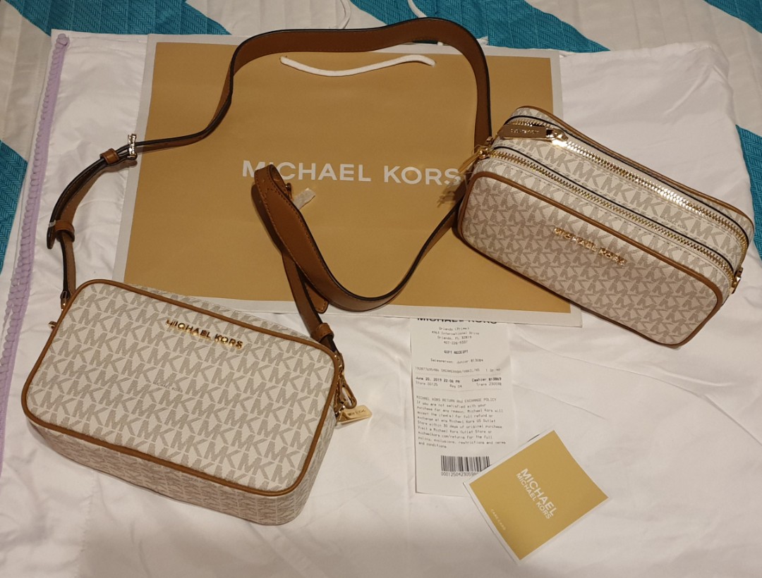 Michael Kors Connie Camera Bag, Women's Fashion, Bags & Wallets, Cross-body  Bags on Carousell