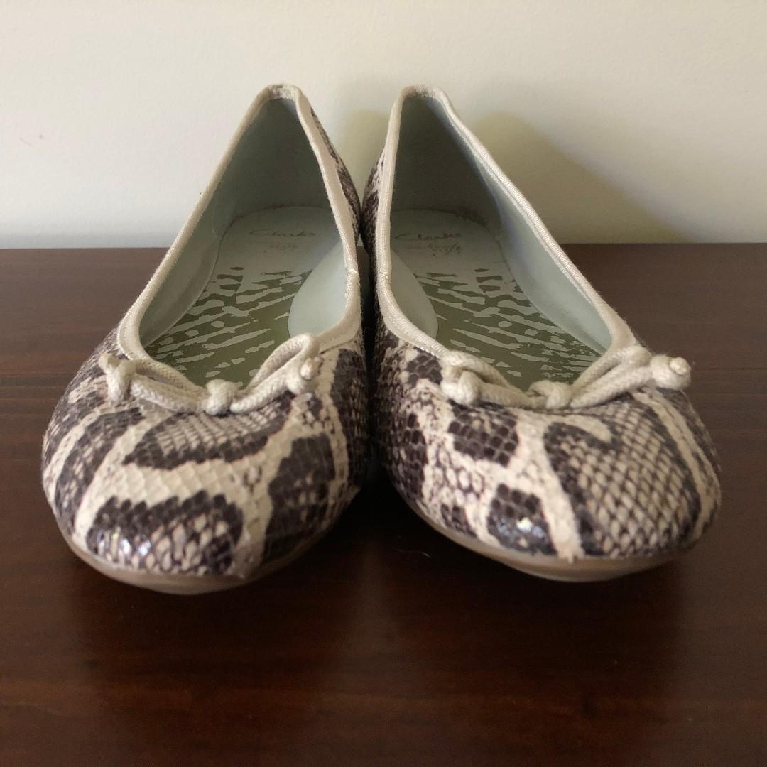 clarks snakeskin flats
