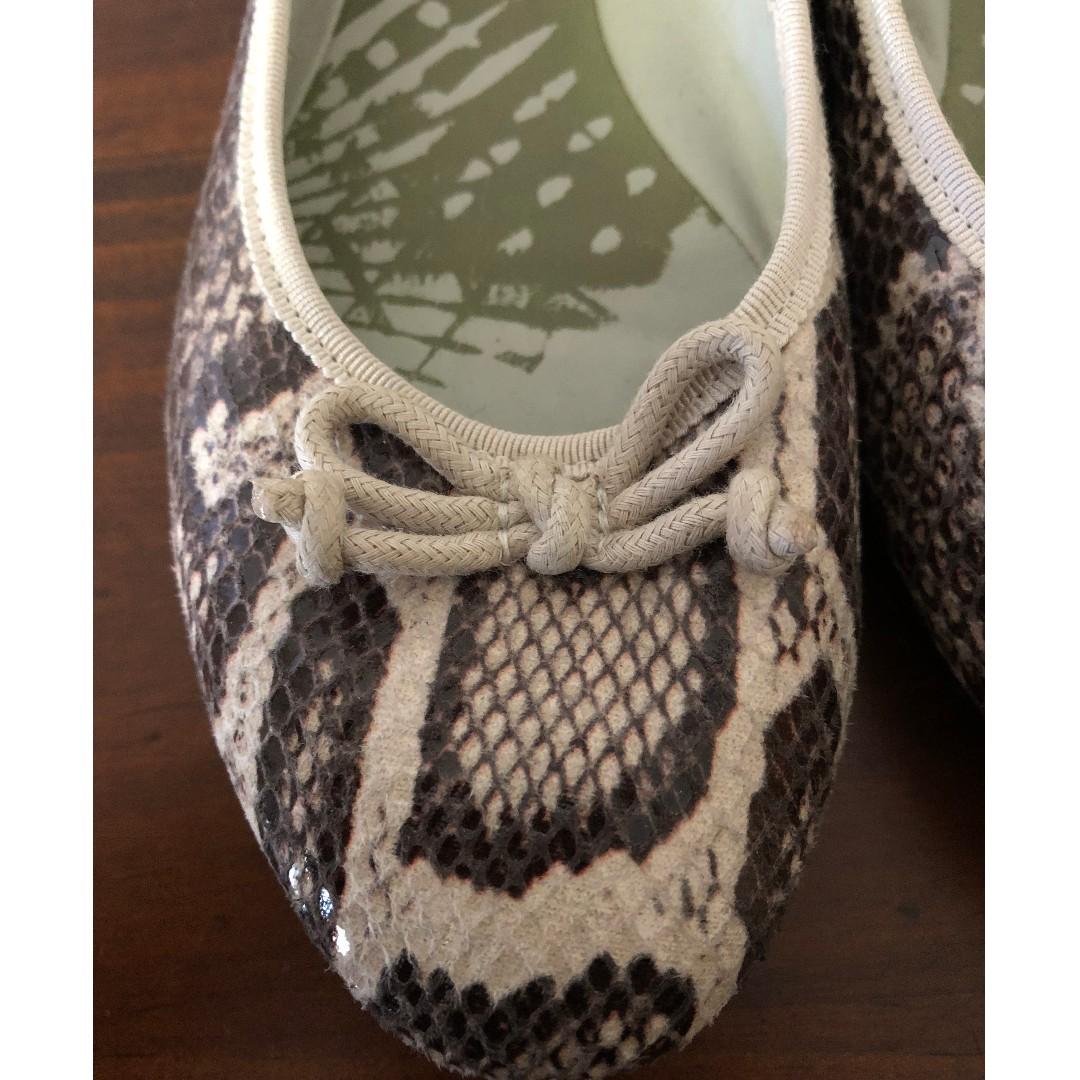 clarks snakeskin flats