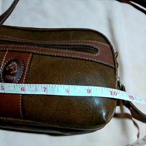 Cross bag (Category: Luxury Bags & Wallets) located in Caloocan City. Submitted by ksshboutique (Listing ID 238648243, Image 3). Description: 💯✔Authentic Barely used See photos for flaws #febsweldo.