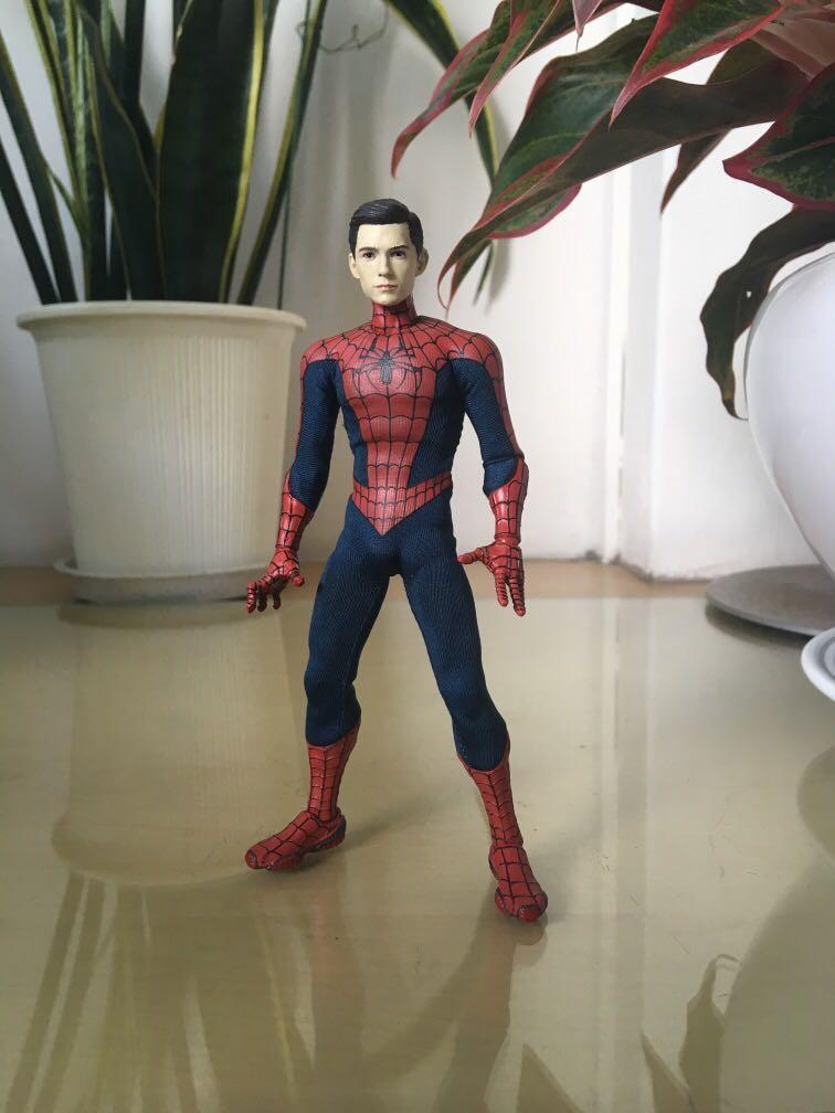 tom holland avengers figurines