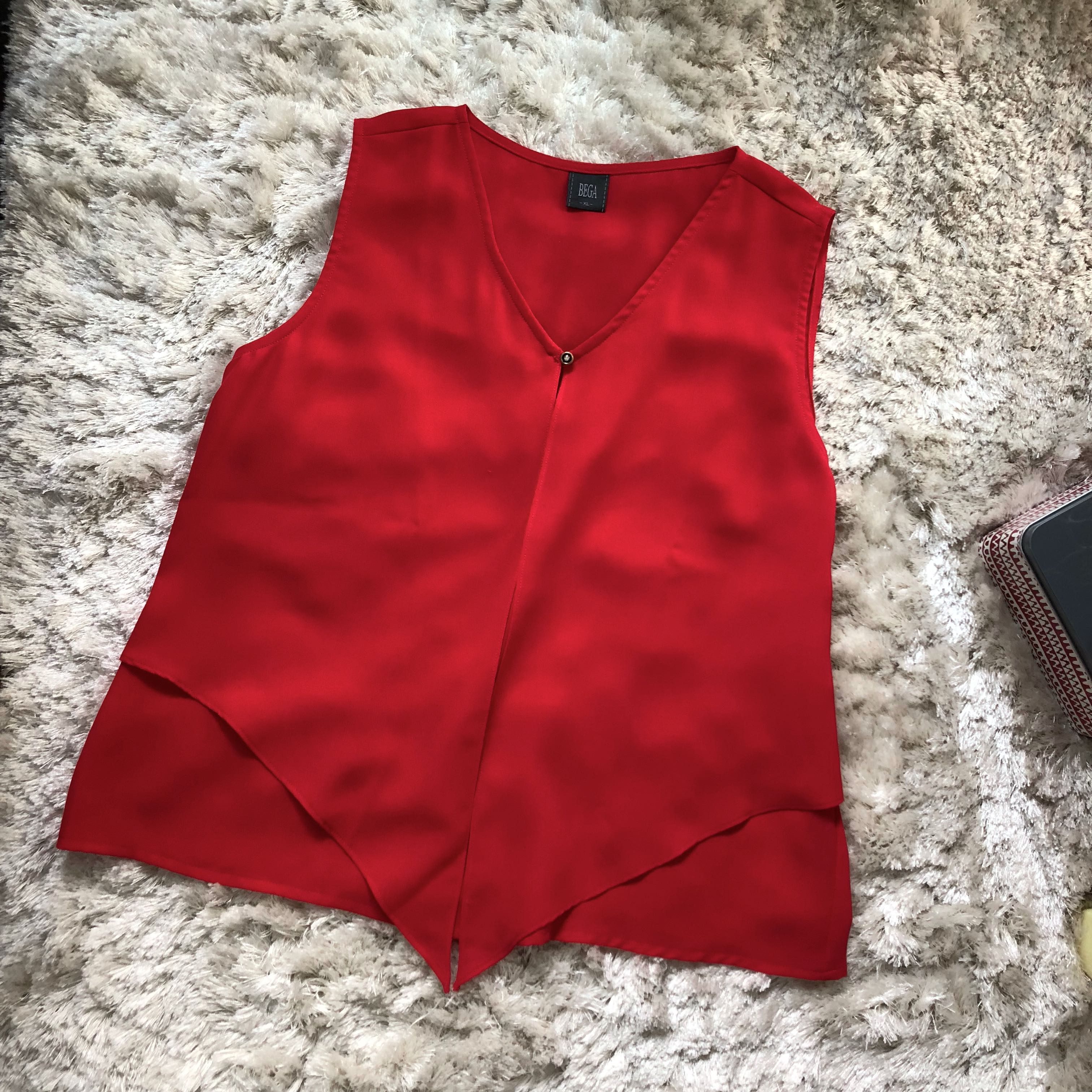 red flowy tank top
