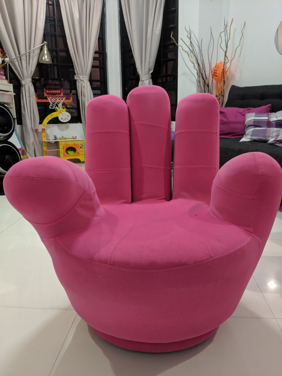Kids sales hand chair