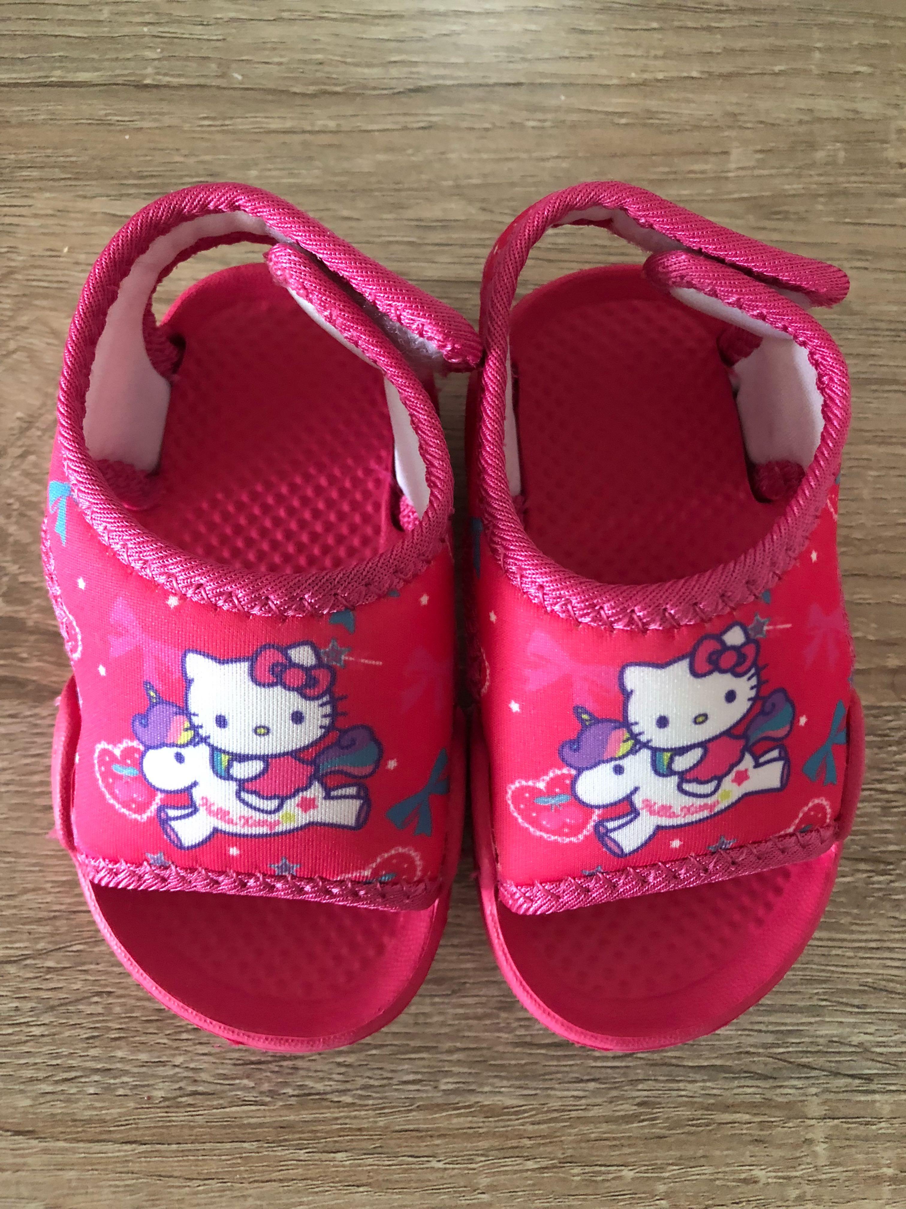BN Little Girls Kitten Slippers With Velcro Fastening Size 4