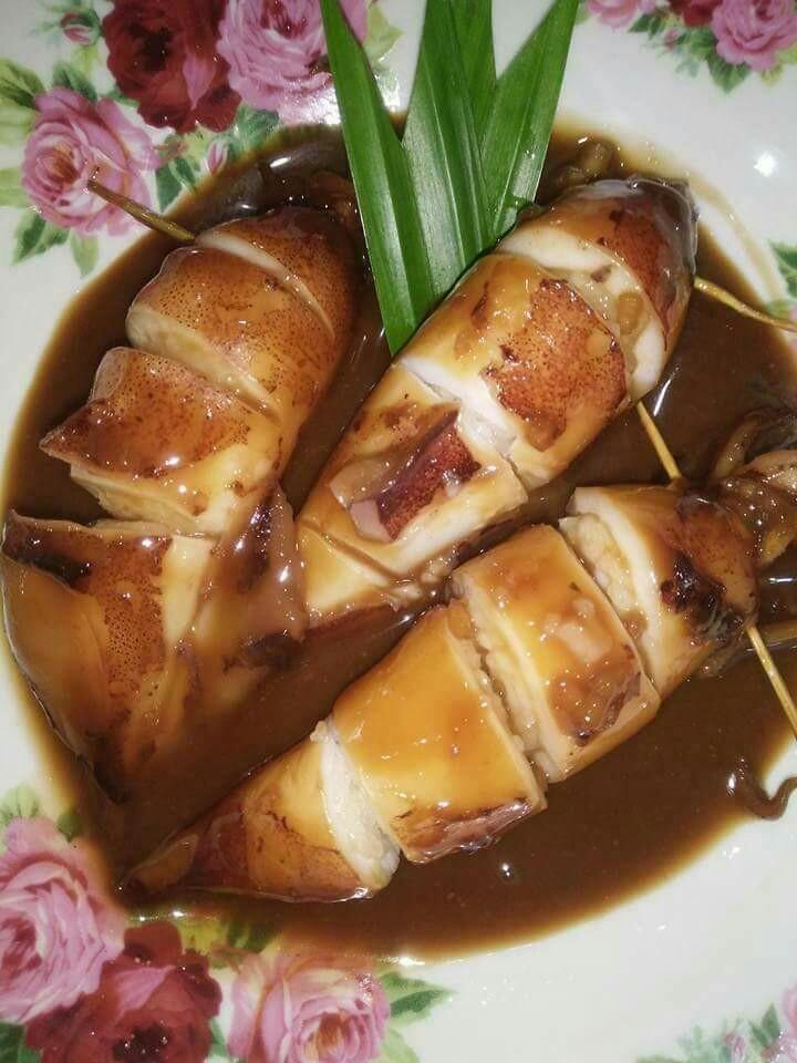 Ketupat Sotong Food Drinks Chilled Frozen Food On Carousell