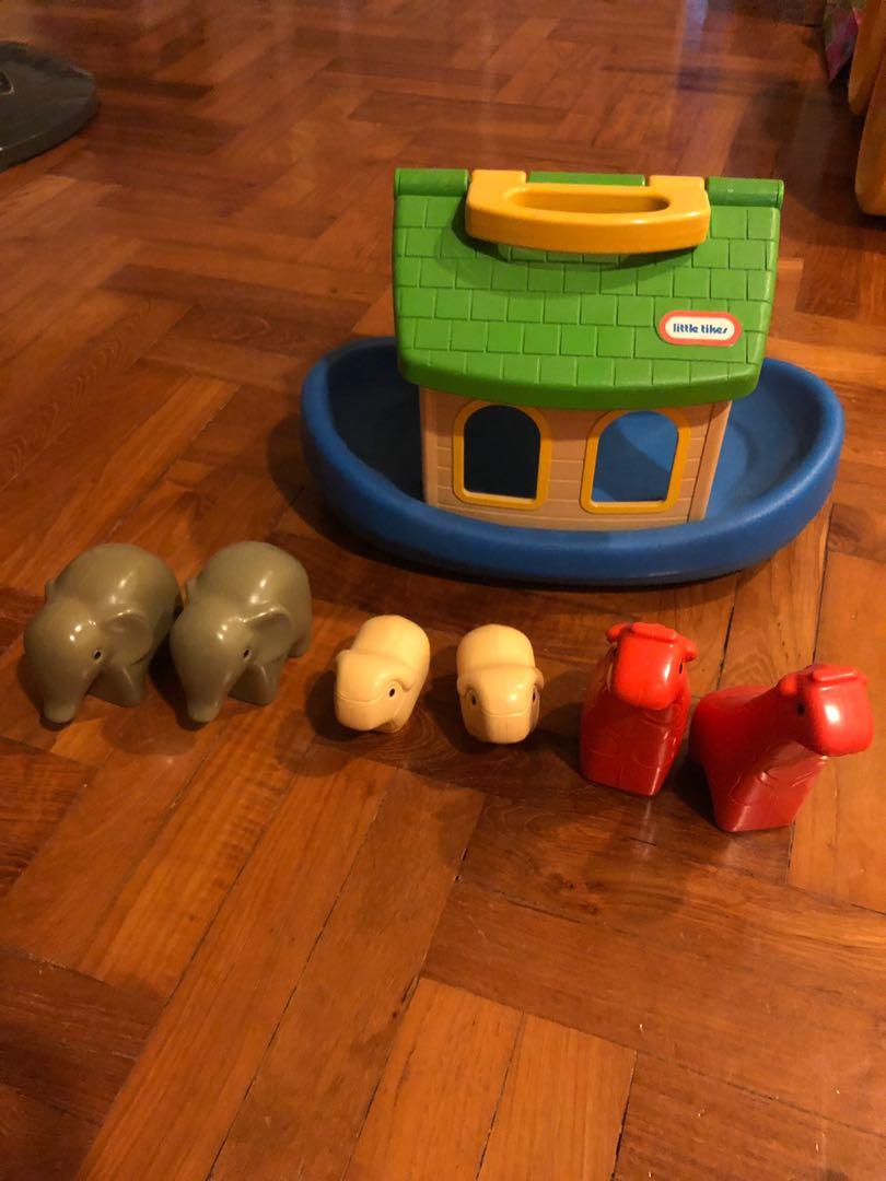 noah's ark boat toy