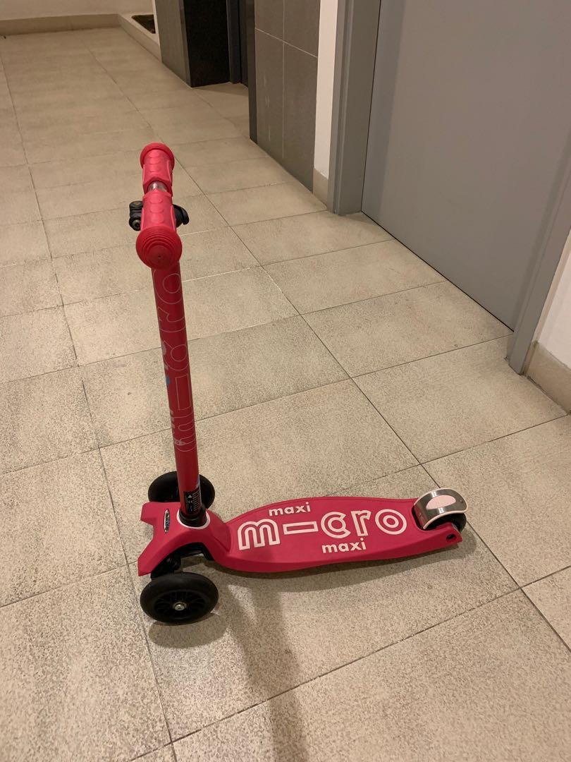 maxi micro scooter red