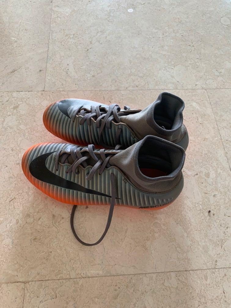 nike mercurial size 1