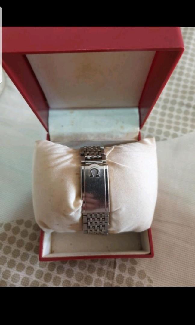Omega seamaster deville (Category: Luxury Watches) located in Manila. Submitted by goodfinds_890 (Listing ID 238917678, Image 2). Description: Authentic Omega Seamaster De Ville automatic Never been repaired. Never been buff. Can be authenticated at Omega Trinoma or any Omega official store. This is an heirloom from my grandfather. All parts are still original. Lost the original box and package. Negotiable pm me or call me at my mobile number. 09