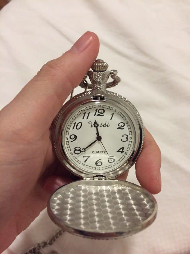 weidi quartz pocket watch