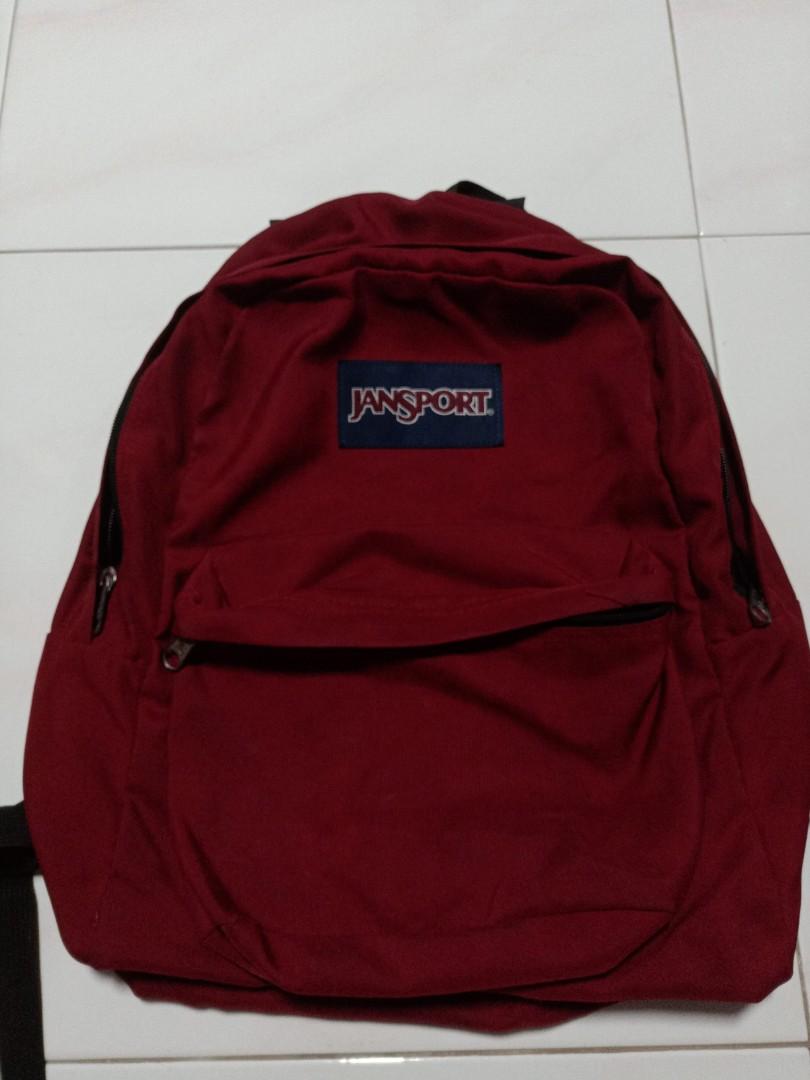 maroon jansport backpack