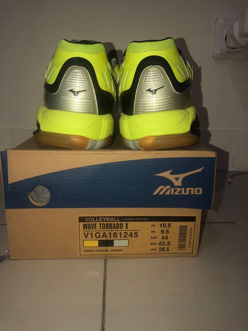 Sepatu volly on sale mizuno tornado x