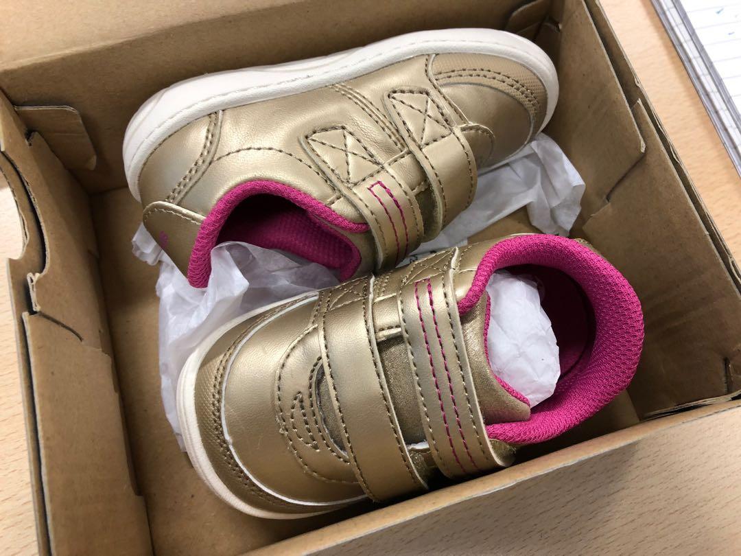 childrens shoe shops near me